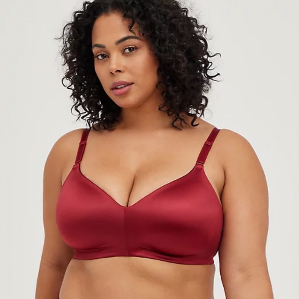 NWT Torrid Lightly Lined Everyday Wire-Free Bra - Red With 360° Back Smoothing